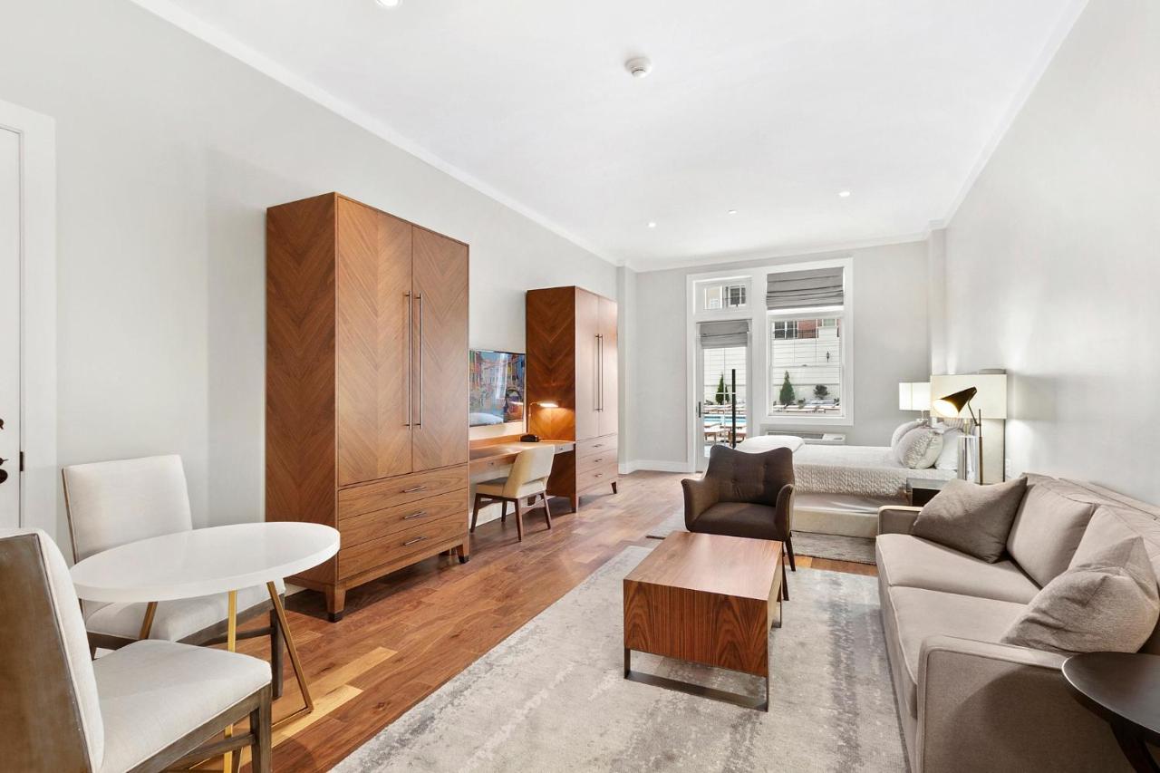 The Vanderbilt Hotel Suites Westbury Eksteriør bilde